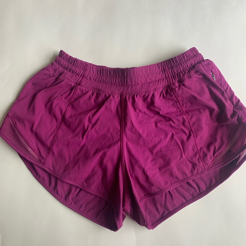 Lululemon Hotty Hot Shorts 2.5in (4)
